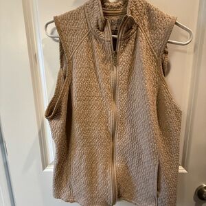 Tan Quilted Vest with pockets